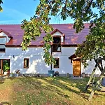 Horyzont Zdarzen - Siedlisko Ciemnego Nieba, 320m2, Sauna I Natura Na Wylacznosc Farm stay *