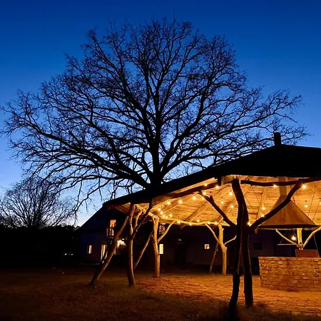 Horyzont Zdarzen - Siedlisko Ciemnego Nieba, 320m2, Sauna I Natura Na Wylacznosc Farm stay Dzierzazno Male