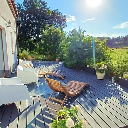 Farm stay Horyzont Zdarzen - Siedlisko Ciemnego Nieba, 320m2, Sauna I Natura Na Wylacznosc Dzierzazno Male