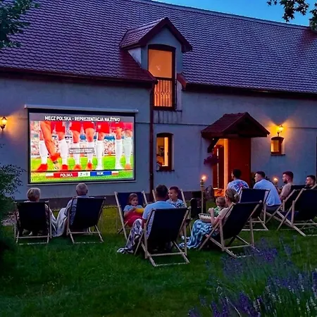 Alojamento de Turismo Rural Horyzont Zdarzen - Siedlisko Ciemnego Nieba, 320m2, Sauna I Natura Na Wylacznosc Dzierzazno Male