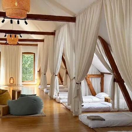 Alojamento de Turismo Rural Horyzont Zdarzen - Siedlisko Ciemnego Nieba, 320m2, Sauna I Natura Na Wylacznosc Dzierzazno Male
