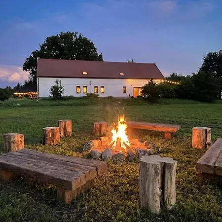 Horyzont Zdarzen - Siedlisko Ciemnego Nieba, 320m2, Sauna I Natura Na Wylacznosc Farm stay *